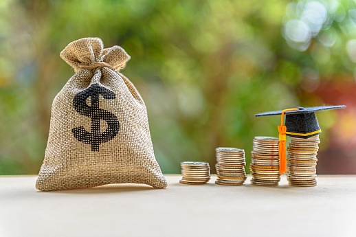 Student Loan Rates: The Fixed vs. Variable Dilemma